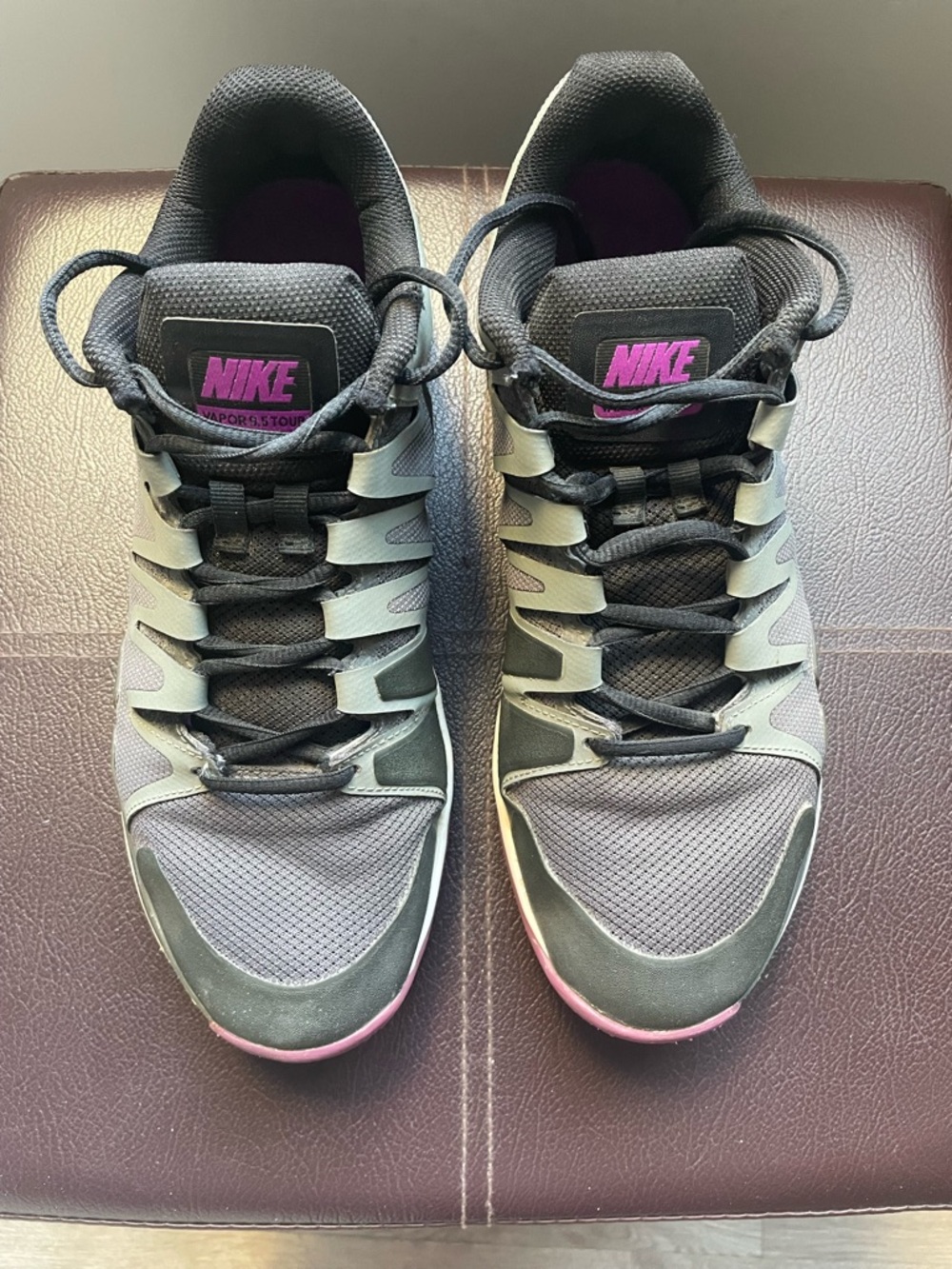Nike Women Zoom Vapor Size 10 Tour Tennis Shoes Gray/Black/Purple